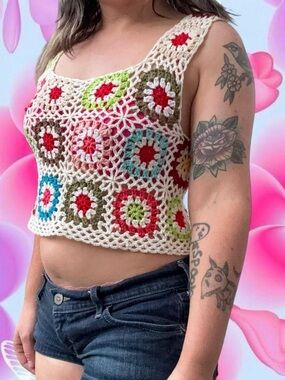 BNWT cropped crochet tank top - francesca’s, sz sm/md orig. $46